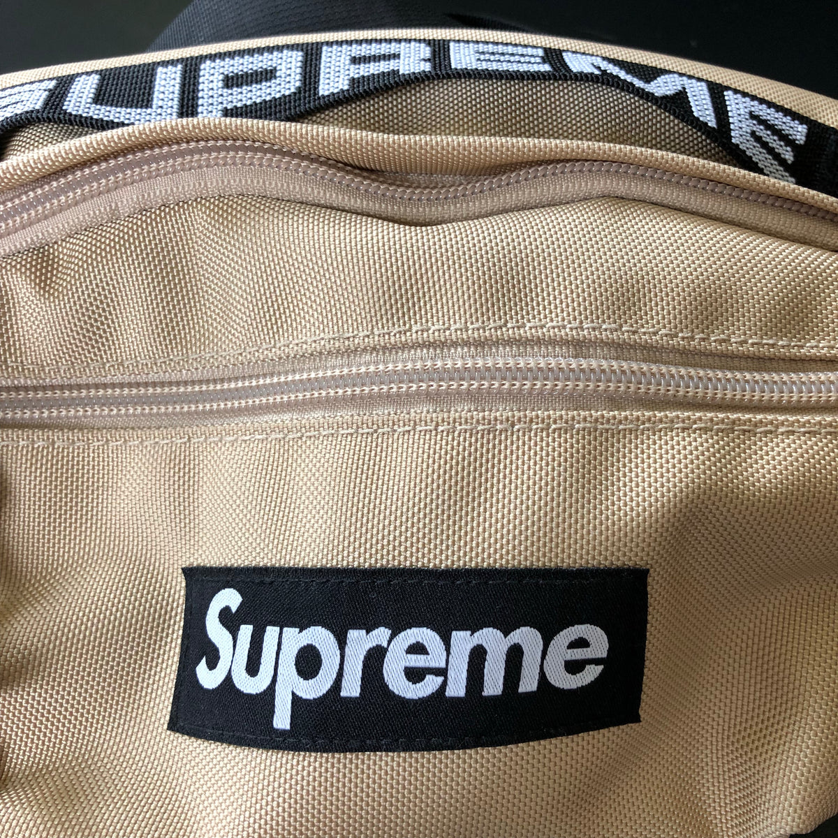 Supreme Waist Bag – BackDrop-Store